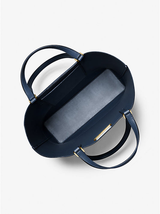 Bolso tote grande Kelli de Cuero granulada en dos tonos.